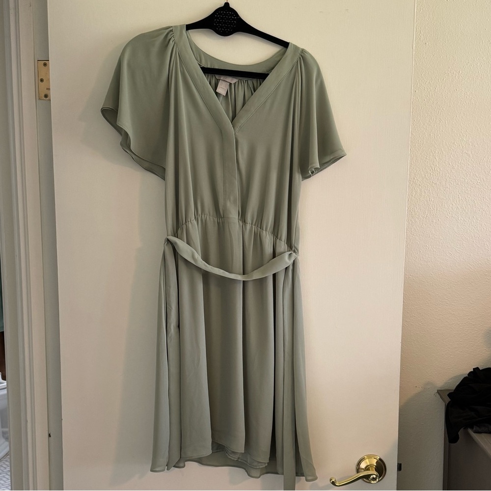 Flutter sleeve shirt dress with tie